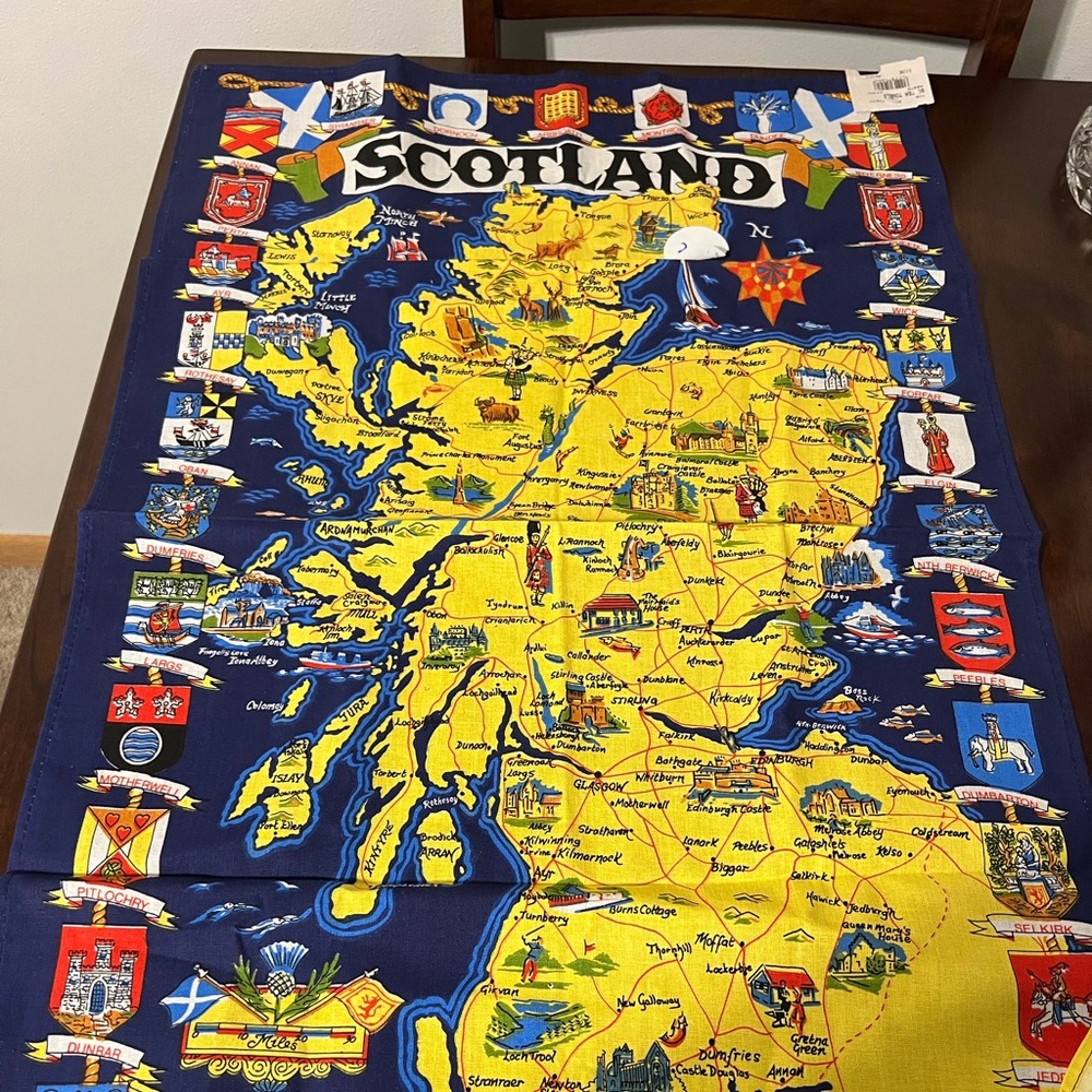 Scotland Map Banner St. Andrews Golf Tea Towel - Shield Crest. 29”x17” NWT